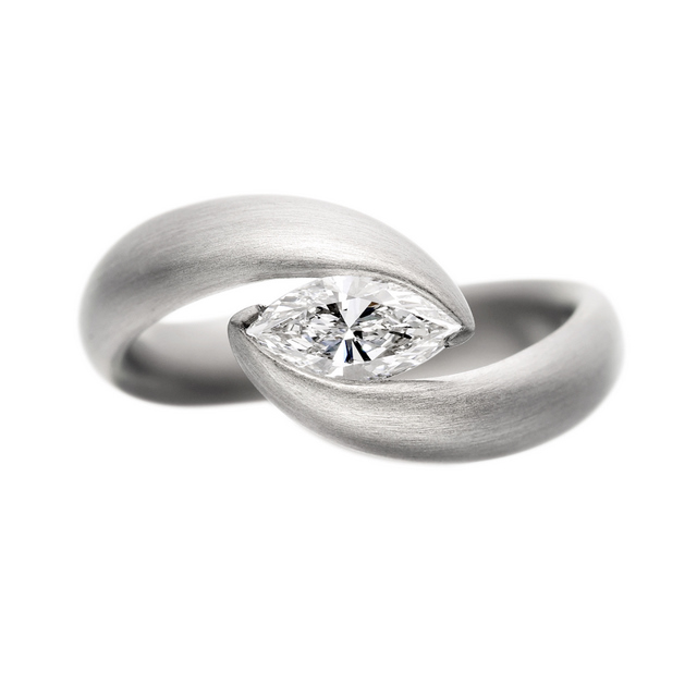 Solitaire Rings on Buy Solitaire Diamond Rings Within Budgetary Limits